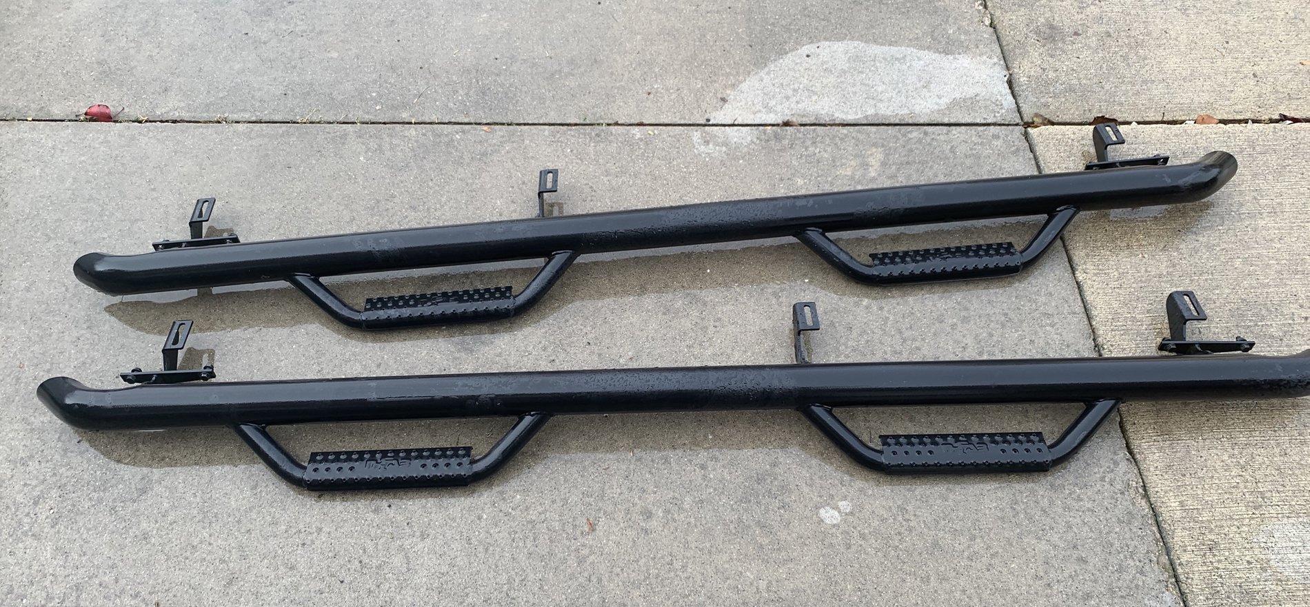 Jeep Gladiator Rough Country Nerf Bars 27AFBC48-241B-4B4E-8A27-955EB49DF111