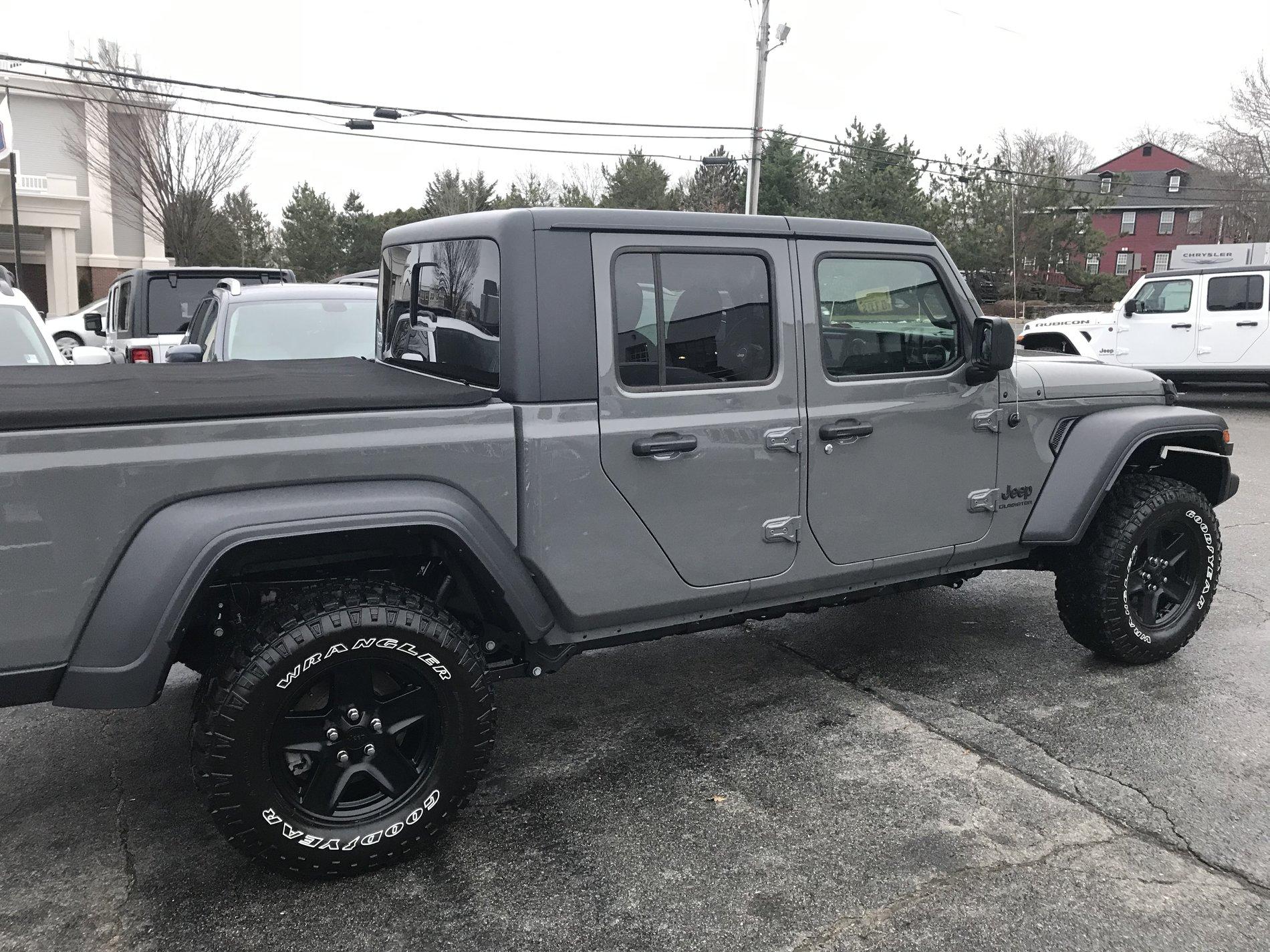 Jeep Gladiator Took Delivery of Your JT? Sign in Here! IMG-0354