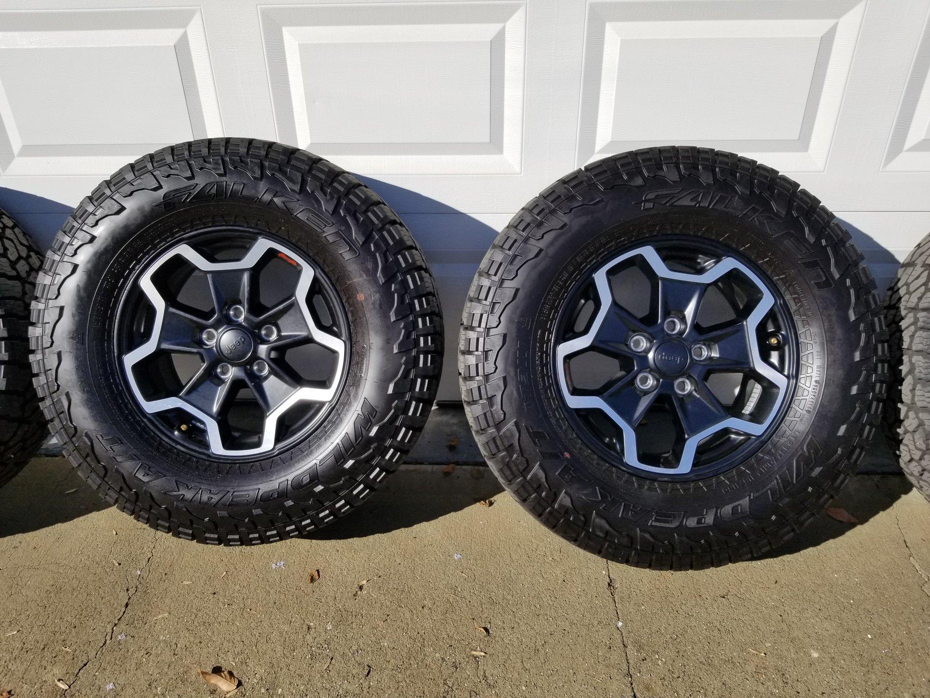 Jeep Gladiator Rubicon Stock Wheels and tires 20191214_135333