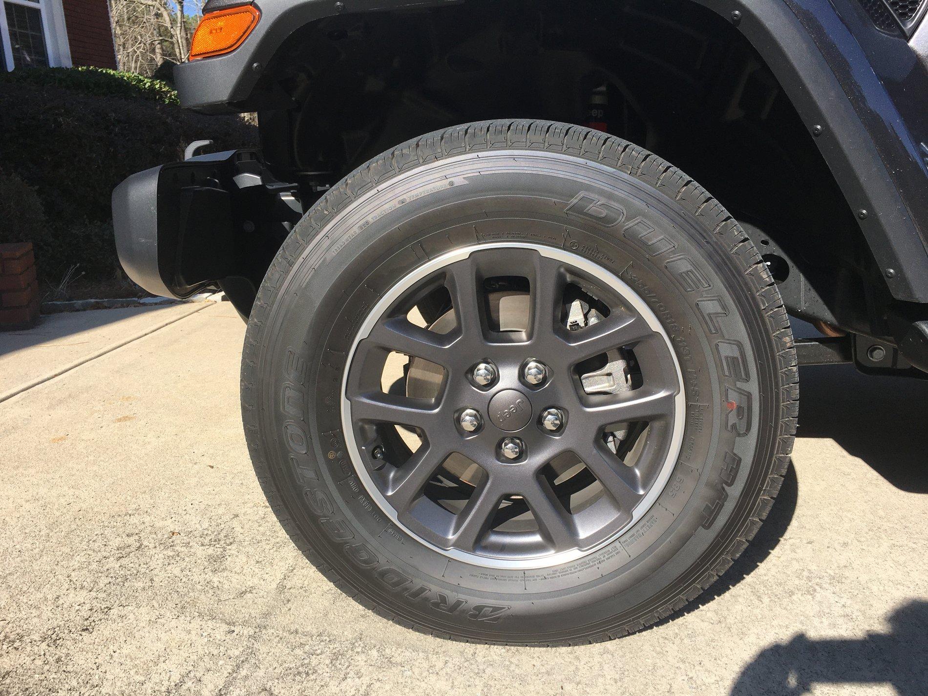 Jeep Gladiator Overland Wheels and Tires 0FEDC6CB-E2B4-4346-906F-F7B8FD07493C