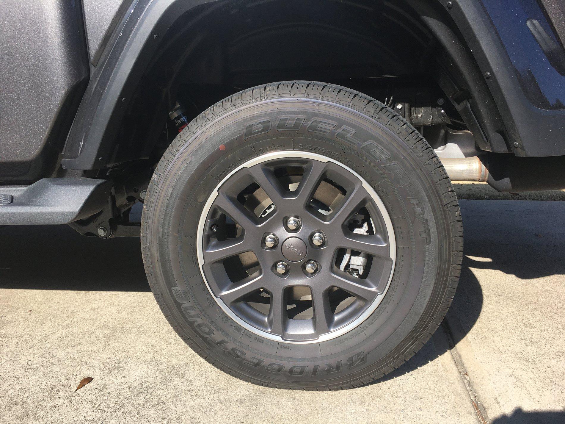 Jeep Gladiator Overland Wheels and Tires F9F45C29-F01F-468E-8512-D48B784CC449