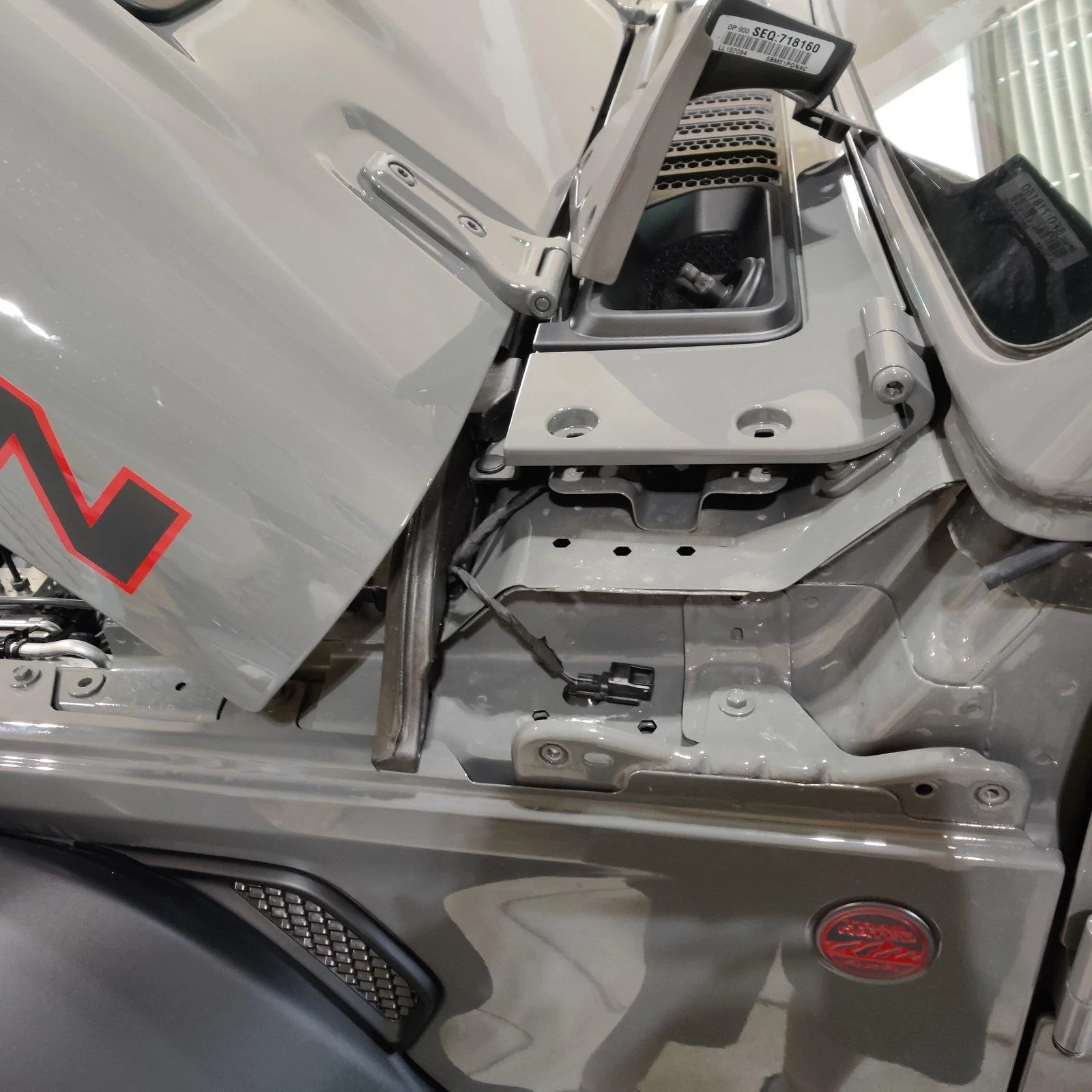 Jeep Gladiator Power for a ham radio. IMG_20191210_132804