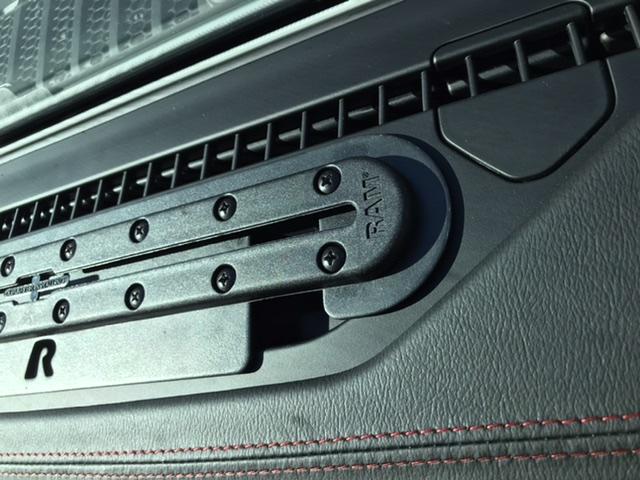 Jeep Gladiator Glad to meet you, White Rubicon 0F2E03F7-A5A0-4787-81F6-92A049824579