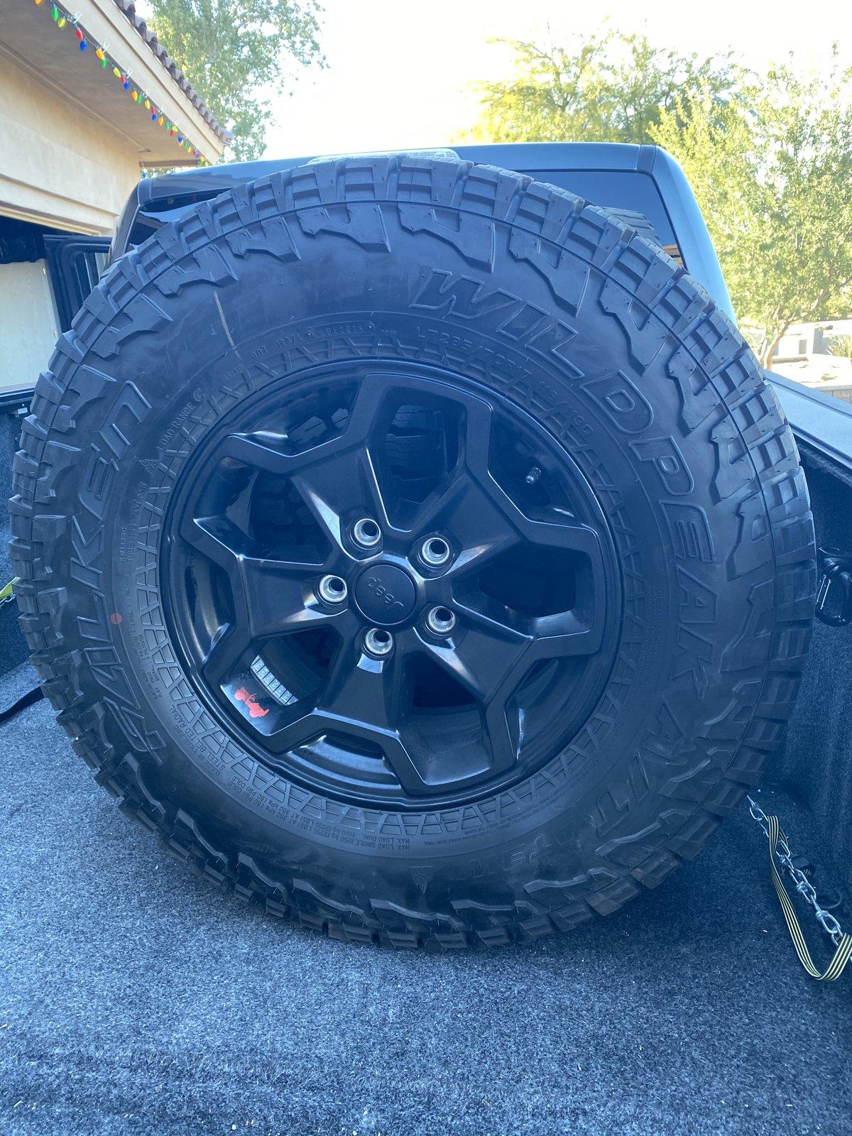 Jeep Gladiator Gladiator Launch Edition Wheels & Tires - set of 4 - Like Brand New IMG_0174