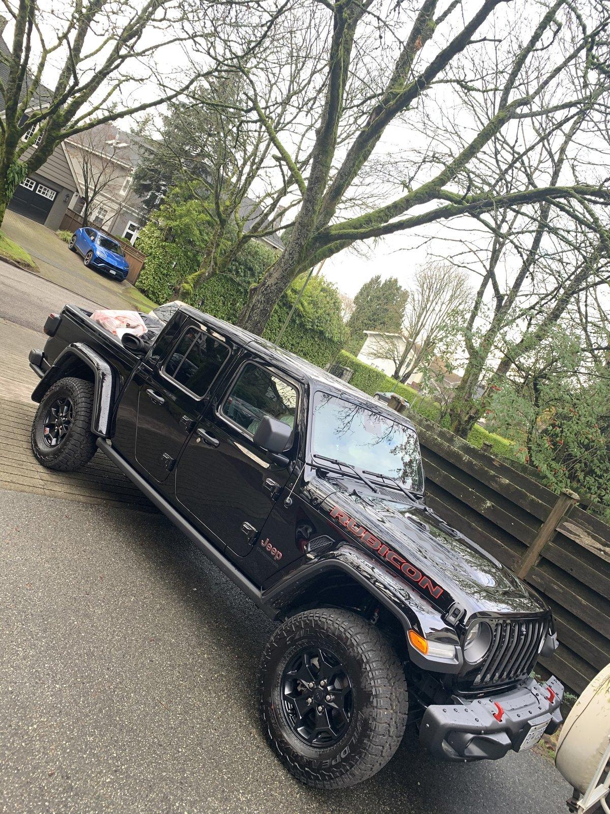 Jeep Gladiator Took Delivery of Your JT? Sign in Here! CC25E4AA-5ABD-4E62-AC1D-7AD93A6E0CC8