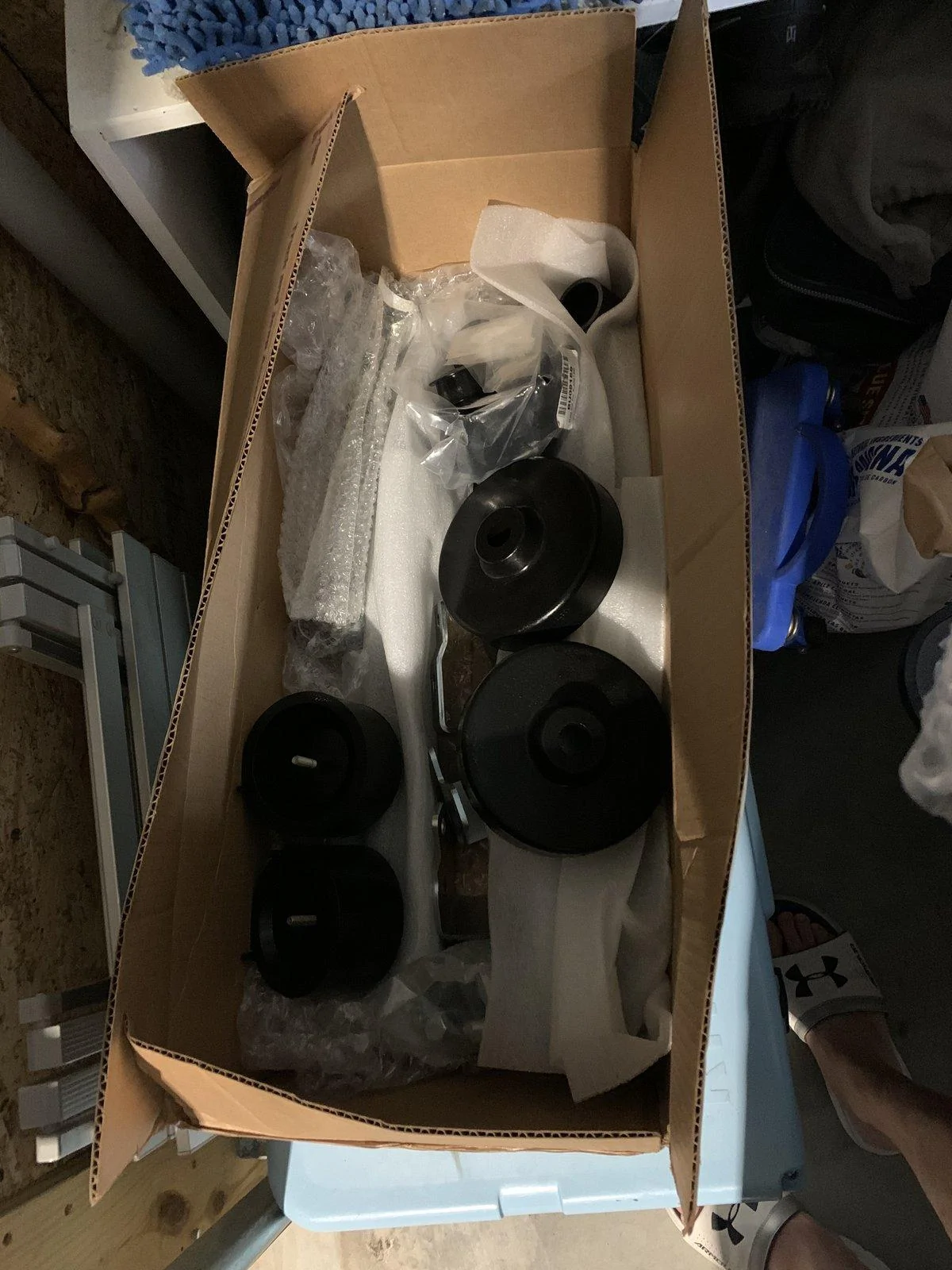 Jeep Gladiator Daystar 2in lift kit (new) / JKS Mfg Adj. Track Bar (new) 7CC36720-0311-486E-9A3F-663B707F12B6