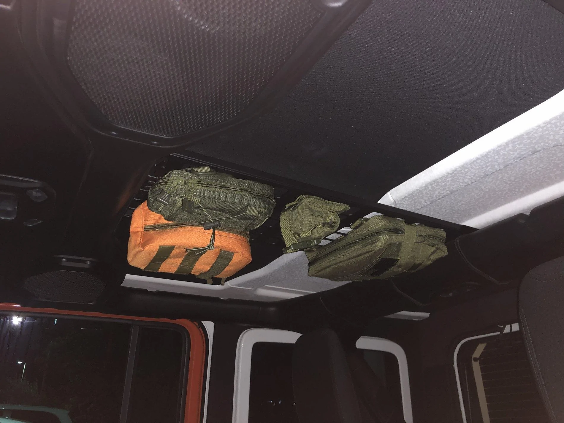 Jeep Gladiator Overhead Consoles? 3D0063DD-AED3-424D-9824-C08FB85EDAB2