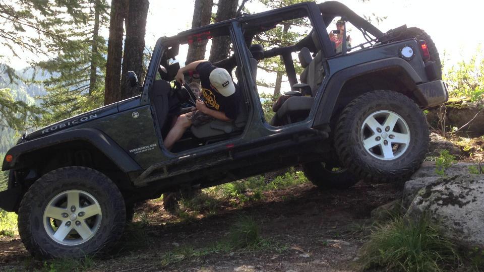 Jeep Gladiator mojito, punkin, or a raptor 224237_4987030950689_1445529992_n