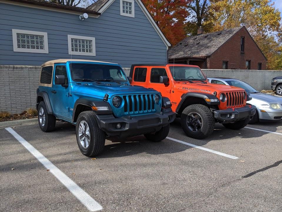 Jeep Gladiator Jeeps Parking Next To Jeeps E443weyR-CczS2xvpAUArRACg2oZ2xsbk2AMjhao6B3CvEBFH-Qjlpqeqv683Jyti40CaSobXF-KqZ-mM0k=w959-h719-no