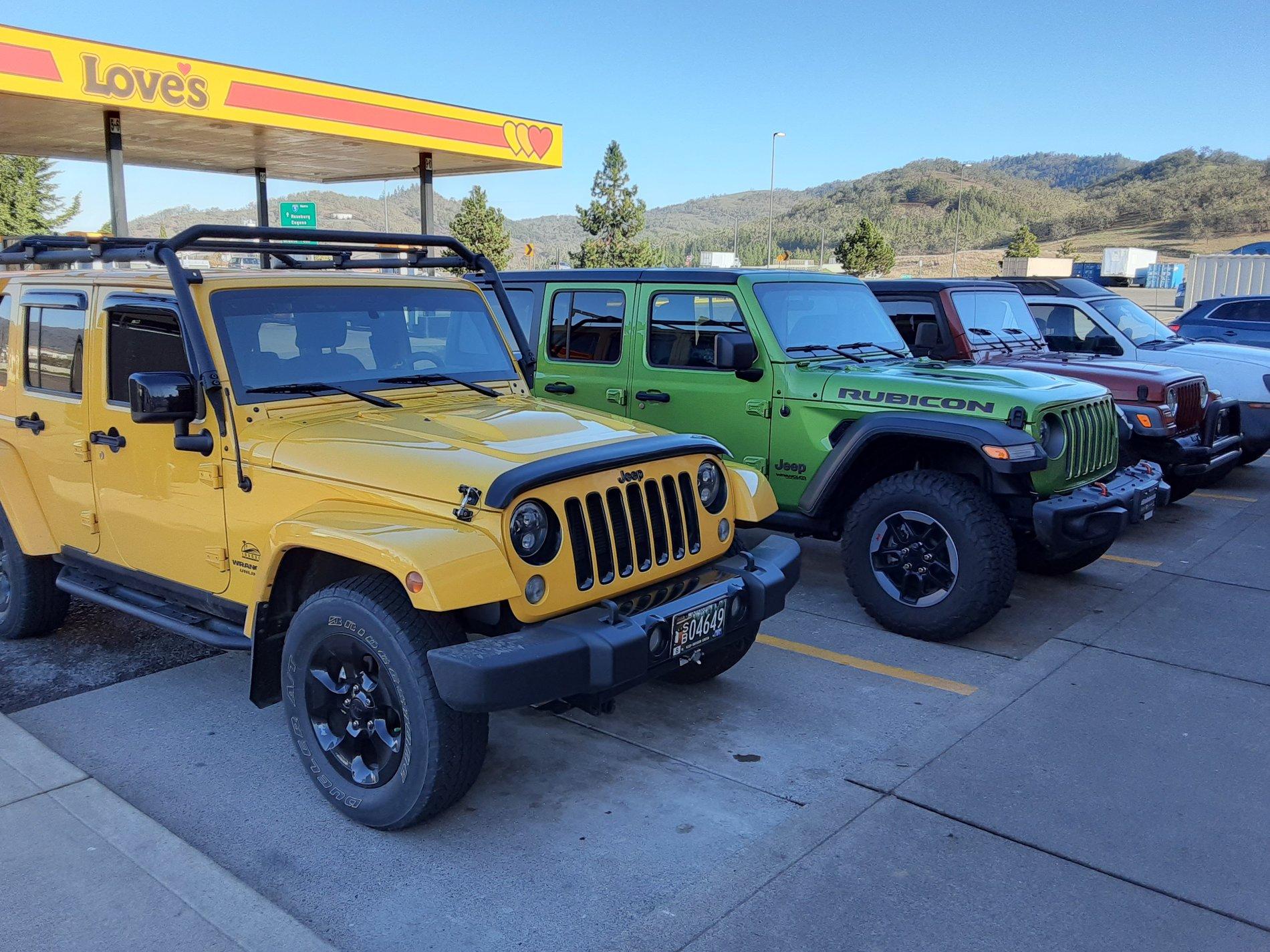 Jeep Gladiator JT  “Green with envy pearl coat” new color ? 20191216_111815