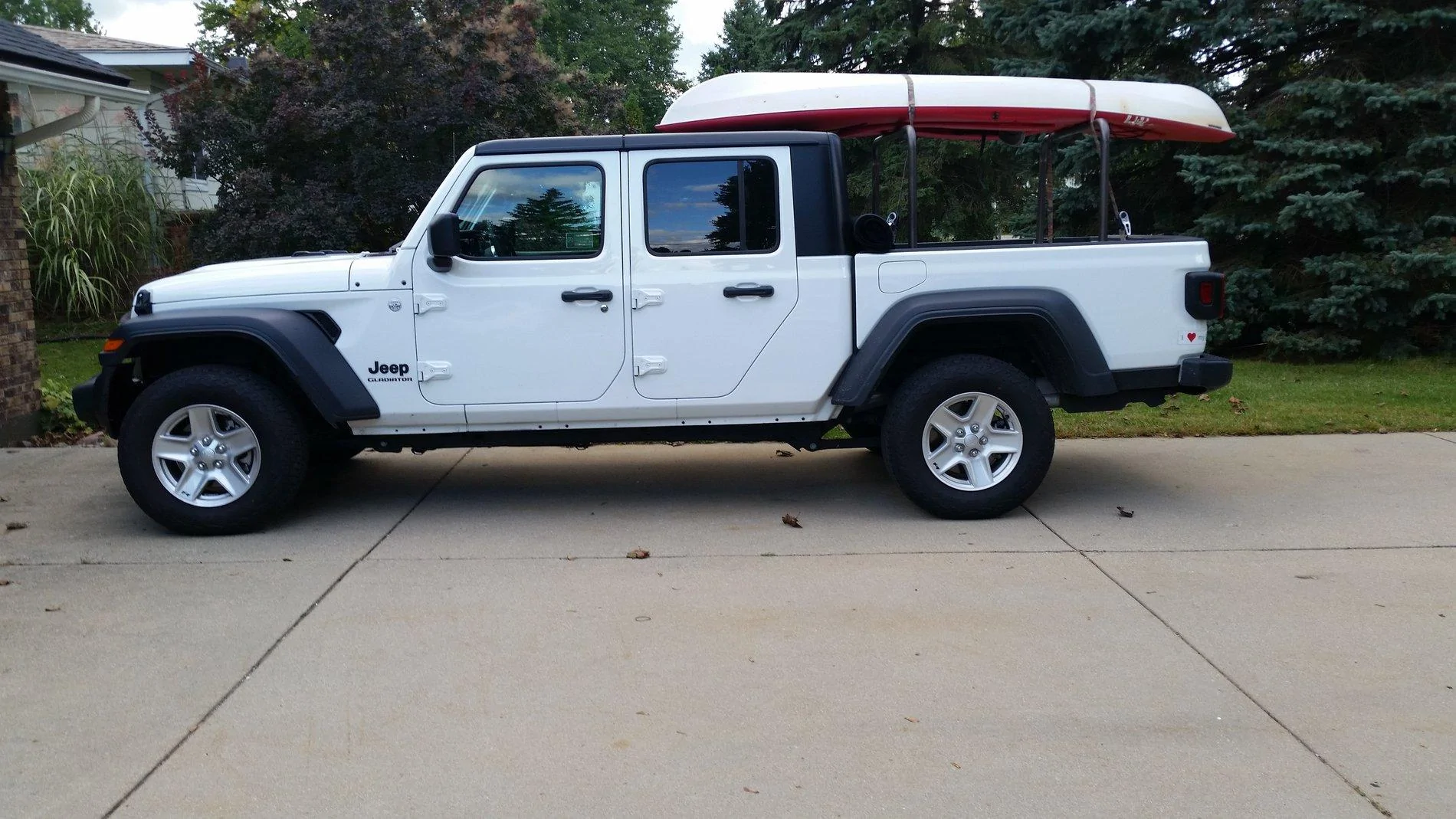 Jeep Gladiator Special Ops JTR (w/ SoftTopper installed) 20190923_174536