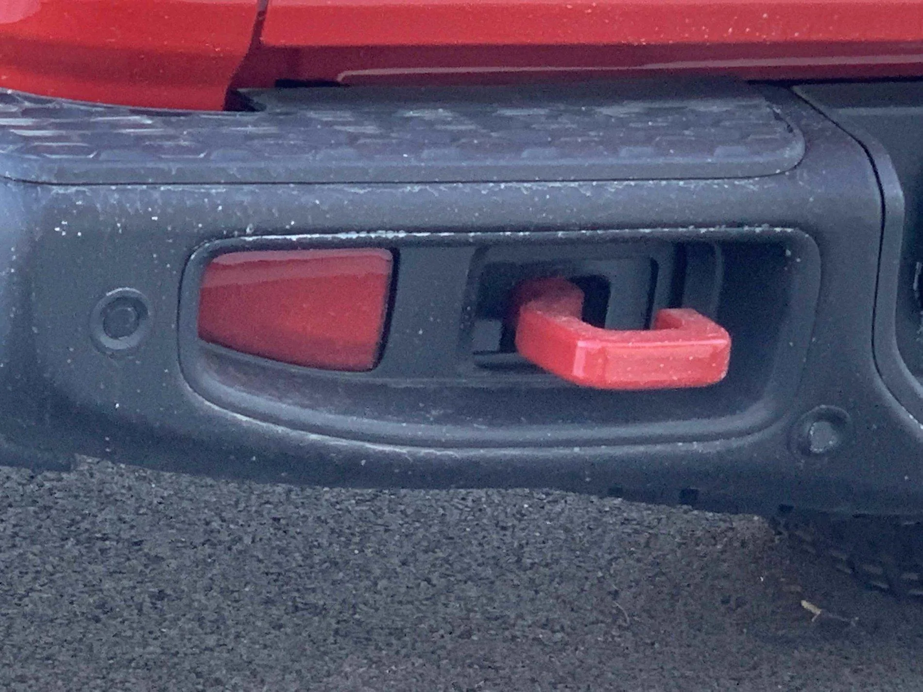Jeep Gladiator Gauging popular style for two bumper variants rear-bumper-light