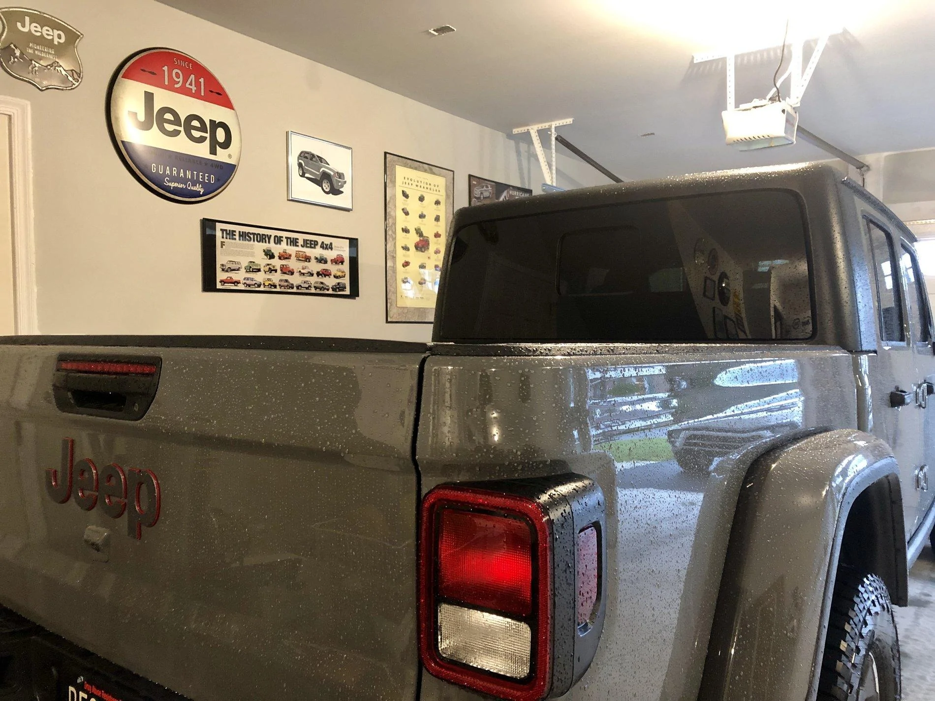 Jeep Gladiator Photo challenge.. Show me your Gladiator in your garage. 36A5FE0D-C588-4208-B739-0DE275DFC88A