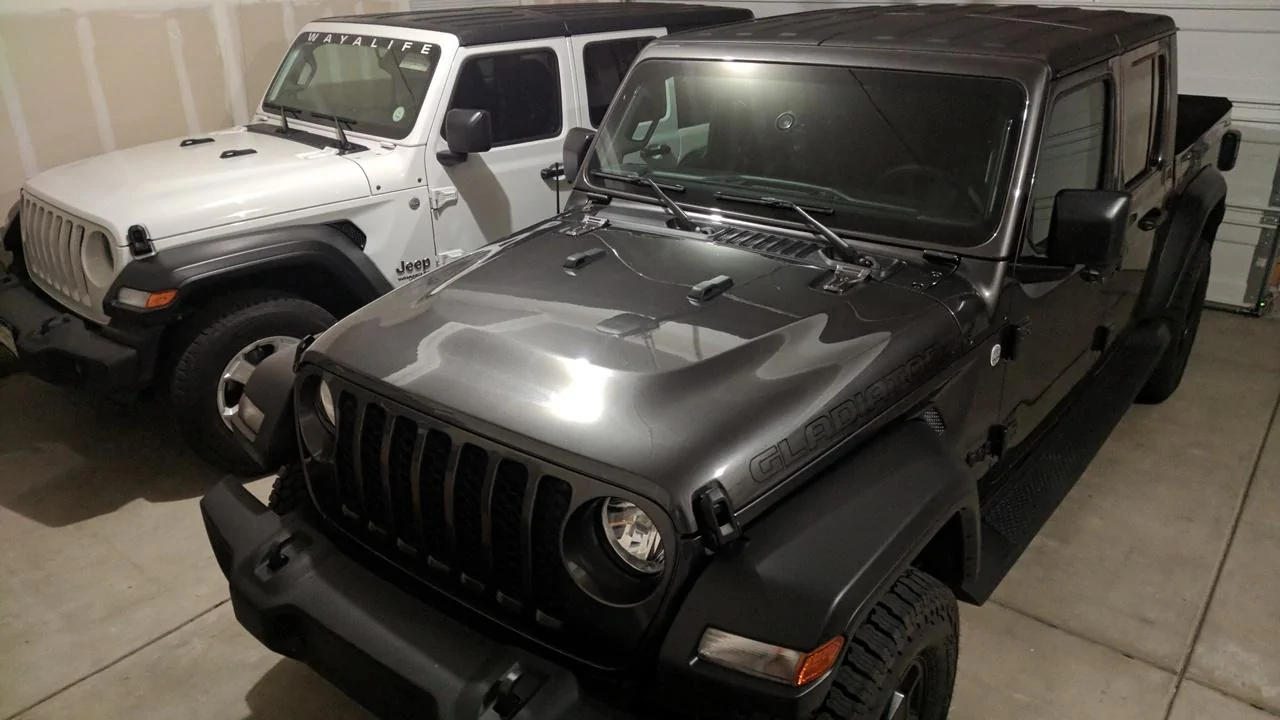 Jeep Gladiator Photo challenge.. Show me your Gladiator in your garage. IMG_20191008_215430