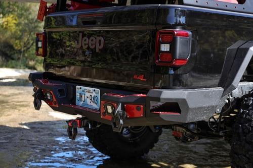 Jeep Gladiator Rear Bumper pics/Options? ToddBeasonGlad_15_of_36__08203.1571618323