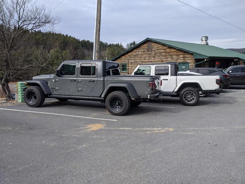 Jeep Gladiator What did you do WITH your Gladiator today? i-t8x7pzD-L