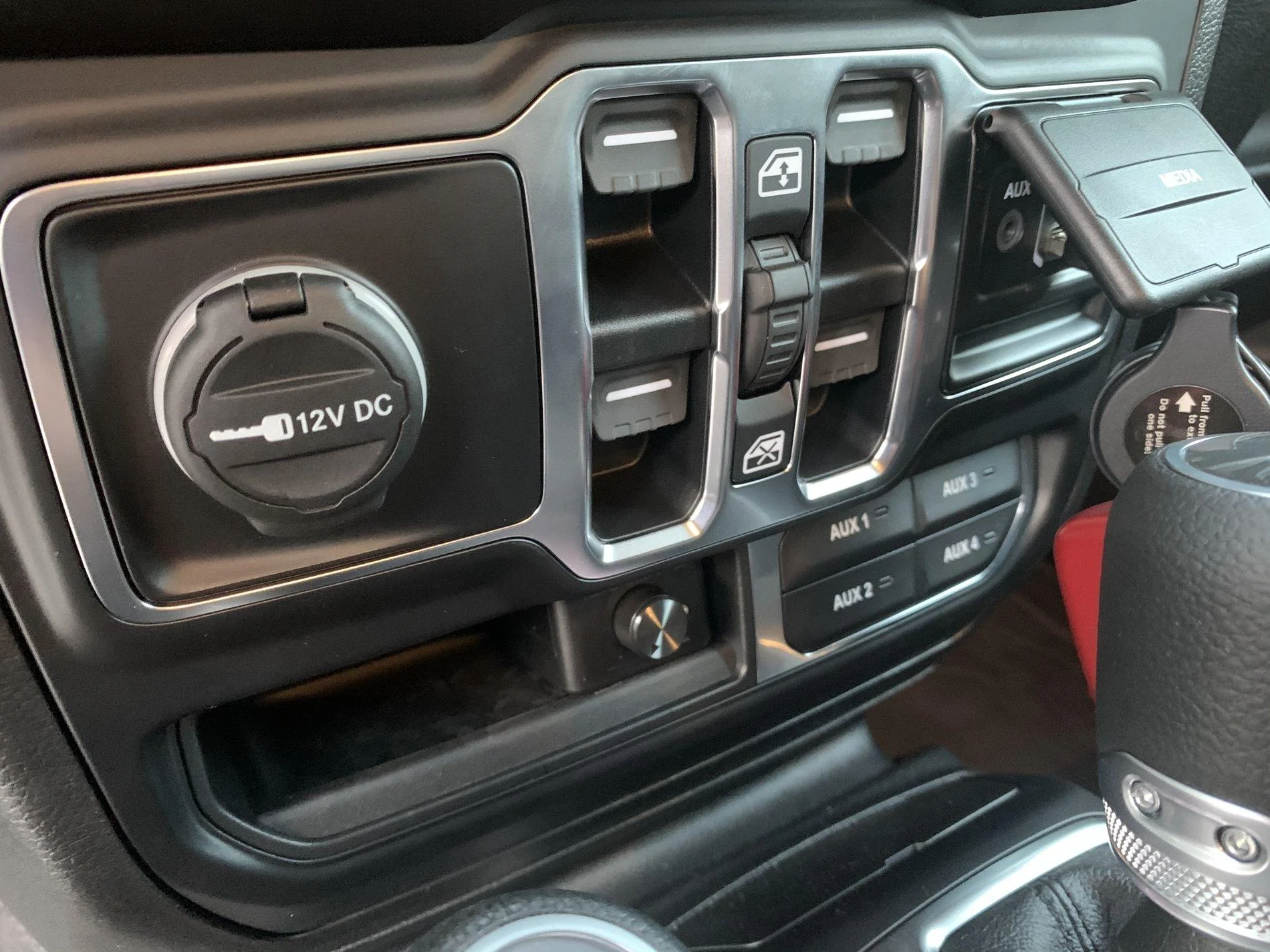 Jeep Gladiator John’s Granite Gladiator 362DF66E-4543-464D-AE8F-5691AF3235C0