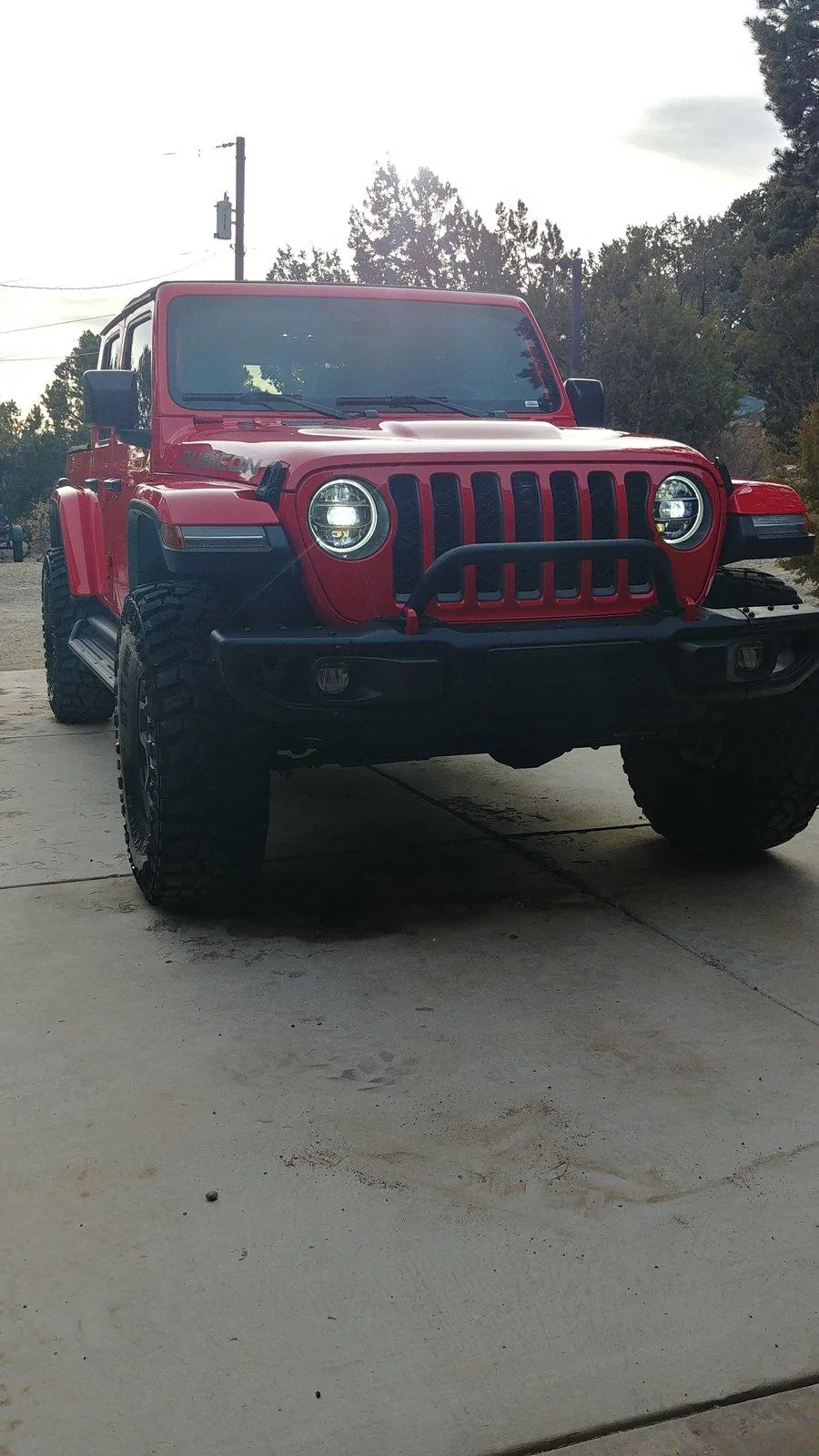 Jeep Gladiator FIRECRACKER RED Gladiator JT Club 1222191532a_HDR