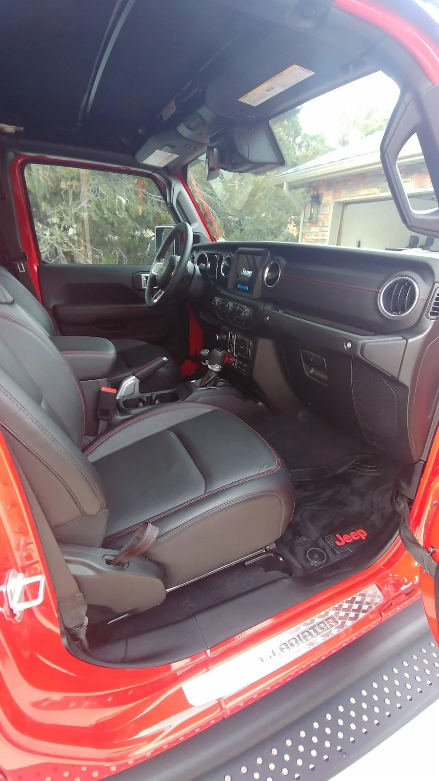 Jeep Gladiator FIRECRACKER RED Gladiator JT Club 1222191532a