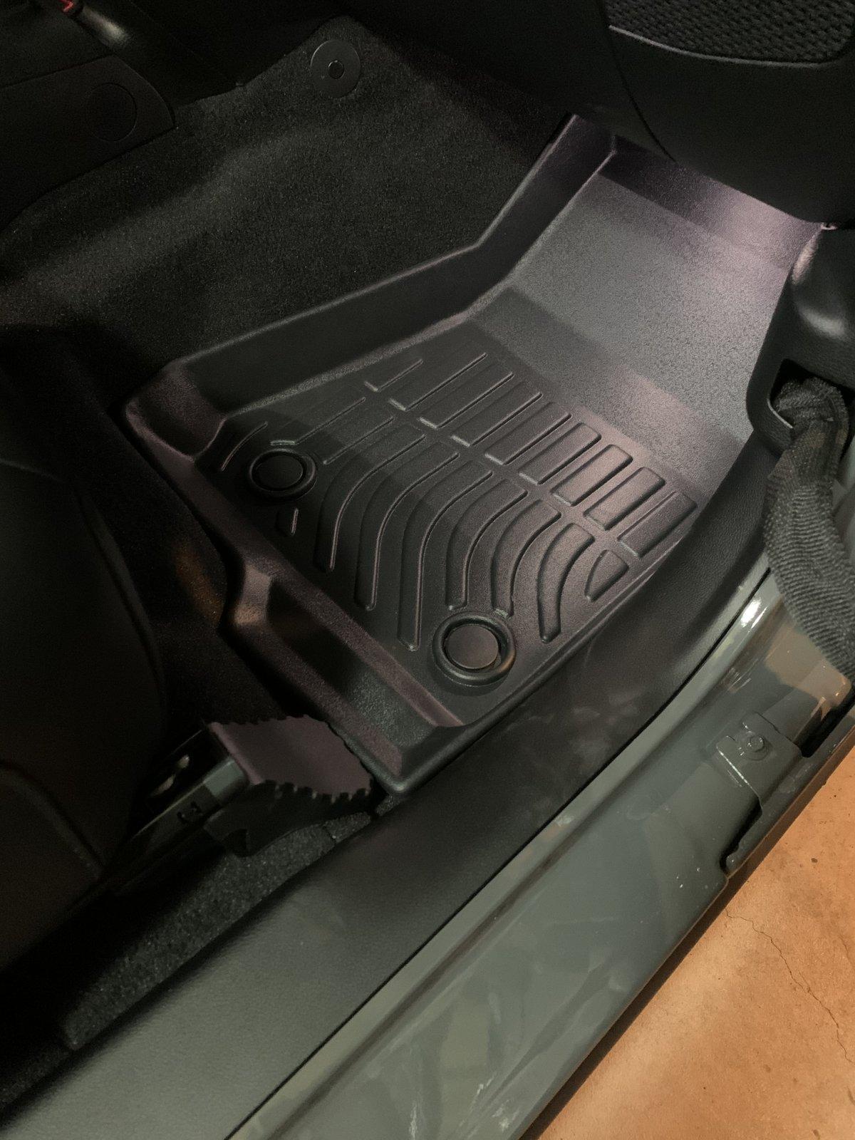 Jeep Gladiator Aftermarket Slush Mats? 833B7B99-5668-4295-9B85-0189E82A0775