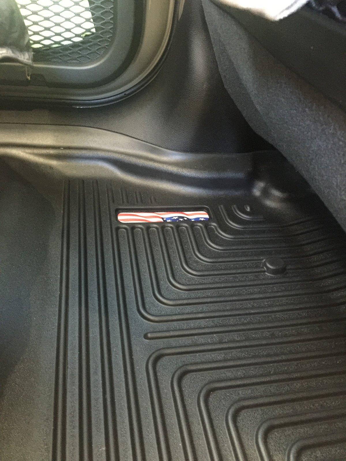 Jeep Gladiator Aftermarket Slush Mats? 38C41C60-54B1-45BE-8C7F-DD6AD01F2553