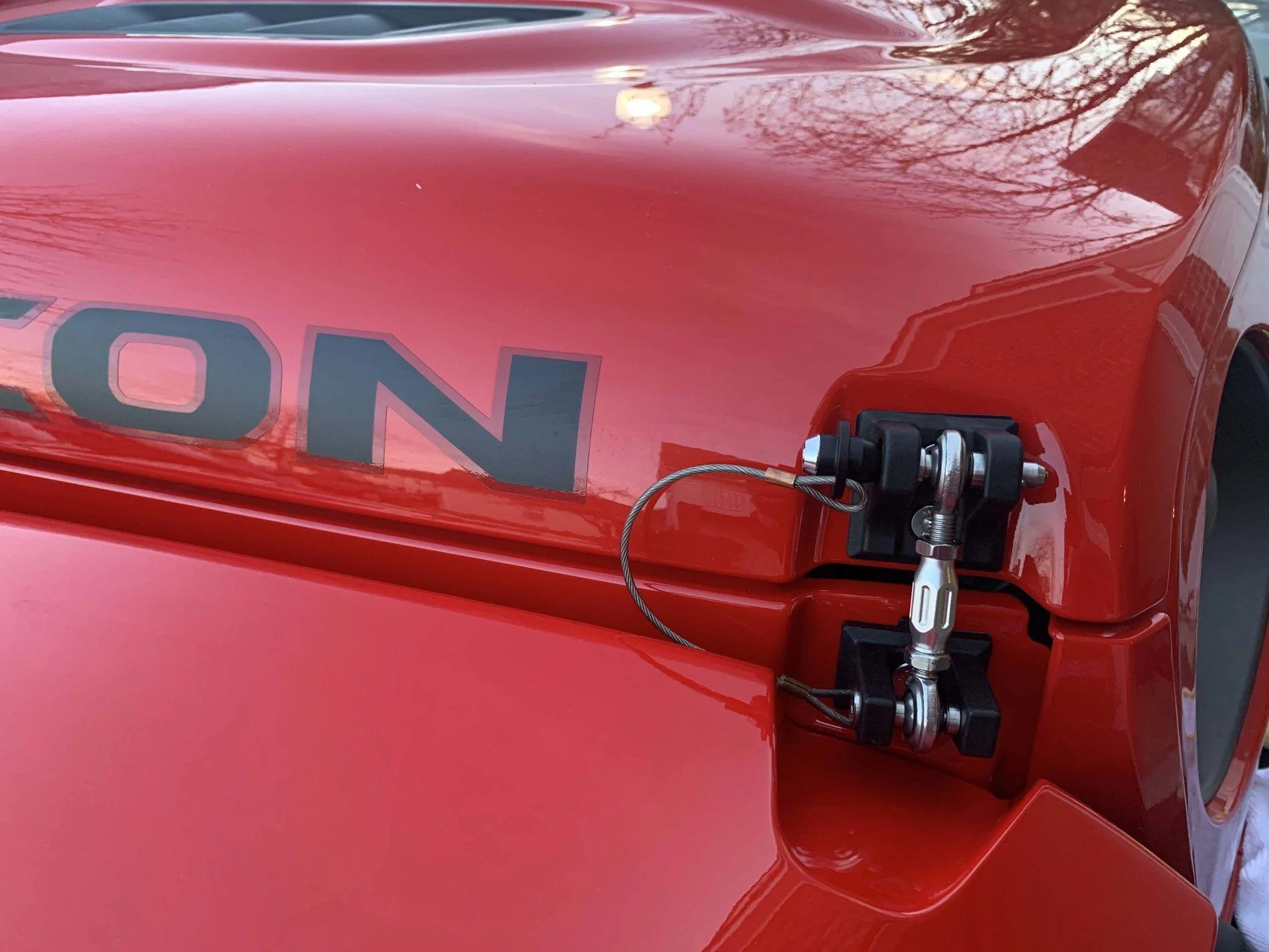 Jeep Gladiator SleepyJeep's build journal dv8-hood-lock-left