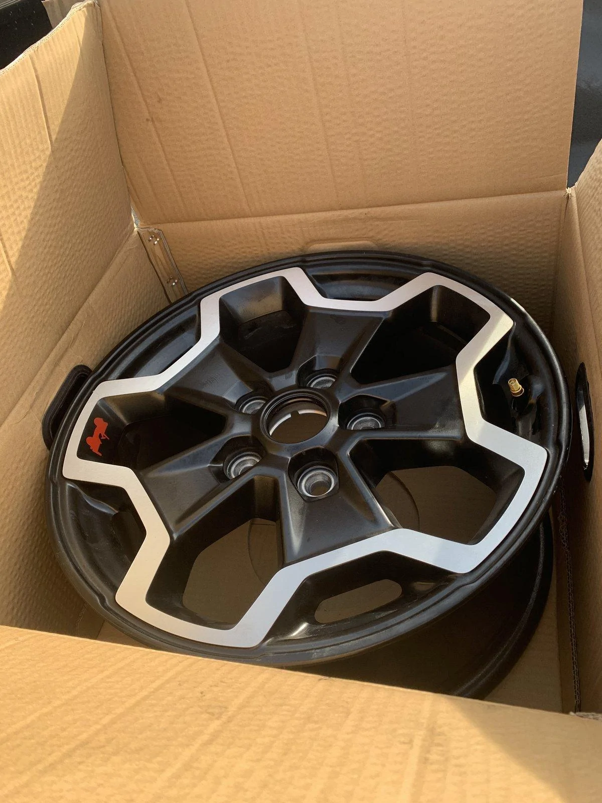 Jeep Gladiator Rubicon black takeoff wheels perfect condition B2F59B8C-1B7E-4CF7-94D6-FD5F5FDBFDD0