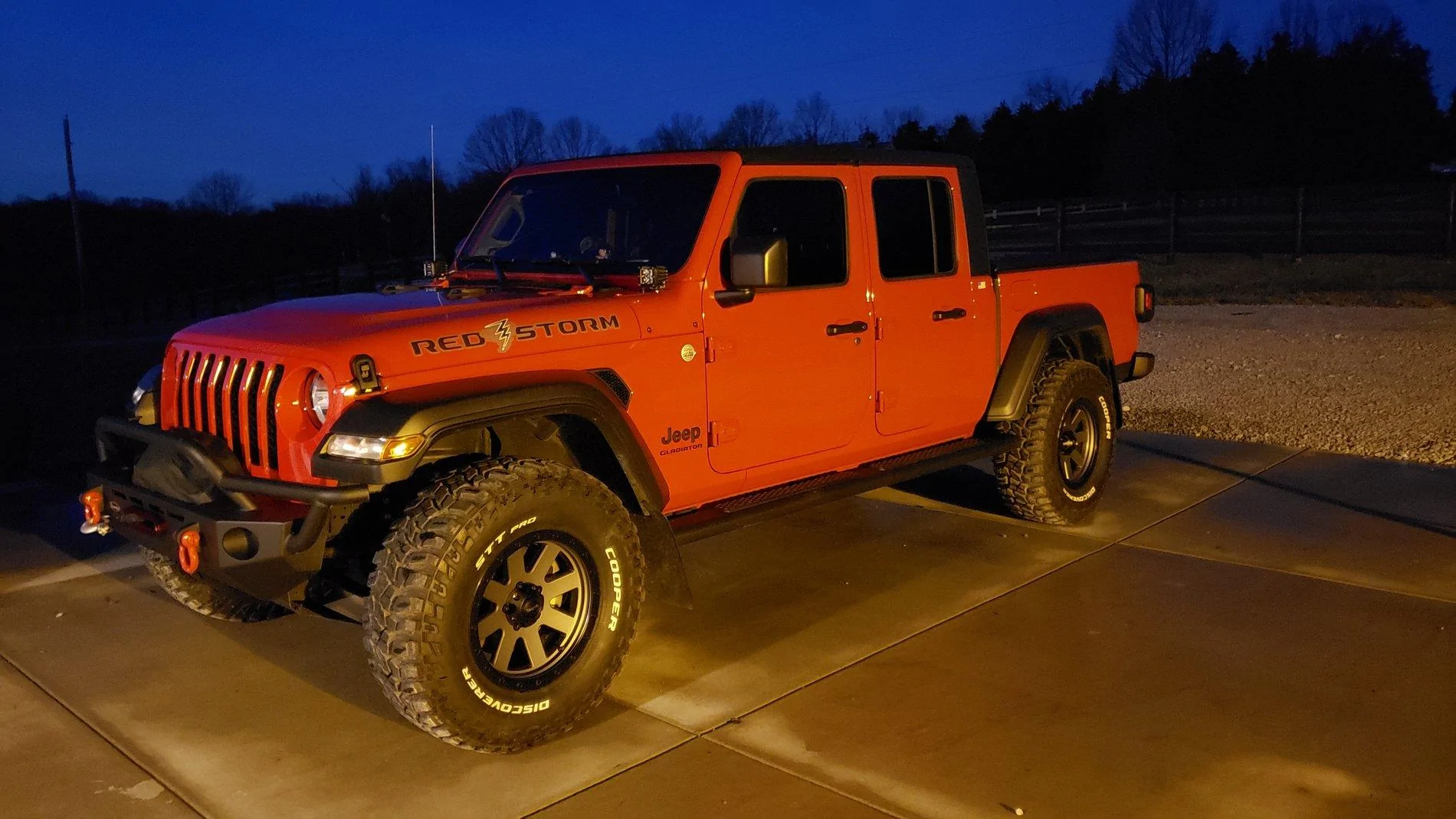 Jeep Gladiator Pictures of 33s and 35s 20191223_180649