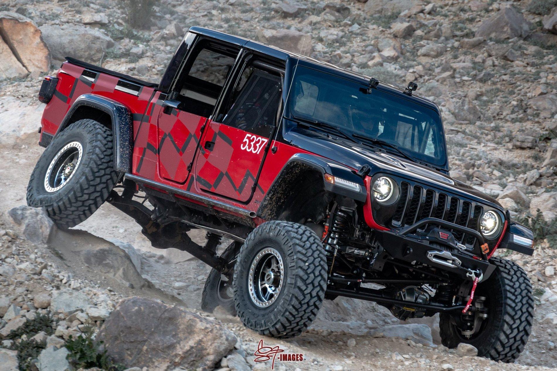 Jeep Gladiator Best 4"plus Lift Kit on the Market for the Jeep Gladiator 52352383_334583587178957_1431593671559479296_o