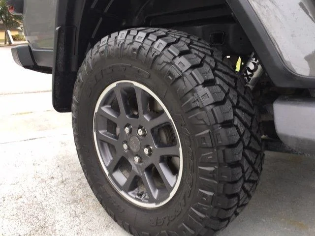Jeep Gladiator Nitto Ridge Grapplers 285/70/18 IMG_2411