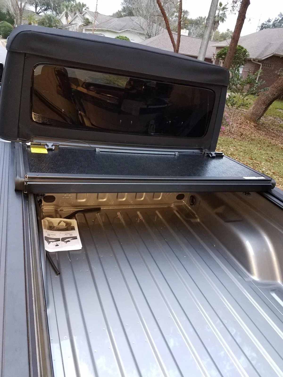 Jeep Gladiator Mopar vs Rough Country Hard Tri-fold Tonneau 20191228_163047