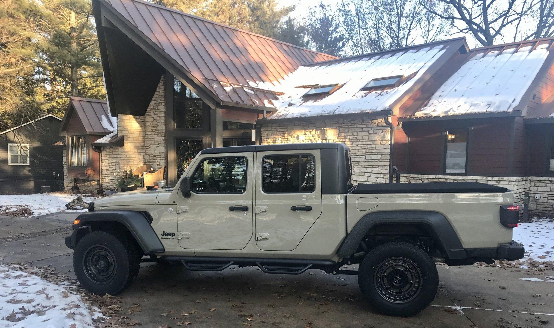 Jeep Gladiator GOBI Gladiator JT Club F8898A78-1284-4BBC-82A4-A0D2E2D9FEDD