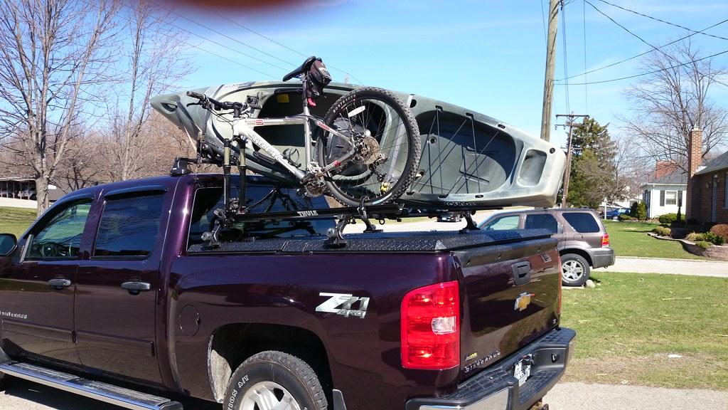 Jeep Gladiator Bike rack and Tonneau cover 13945383786_82debeb6c9_b