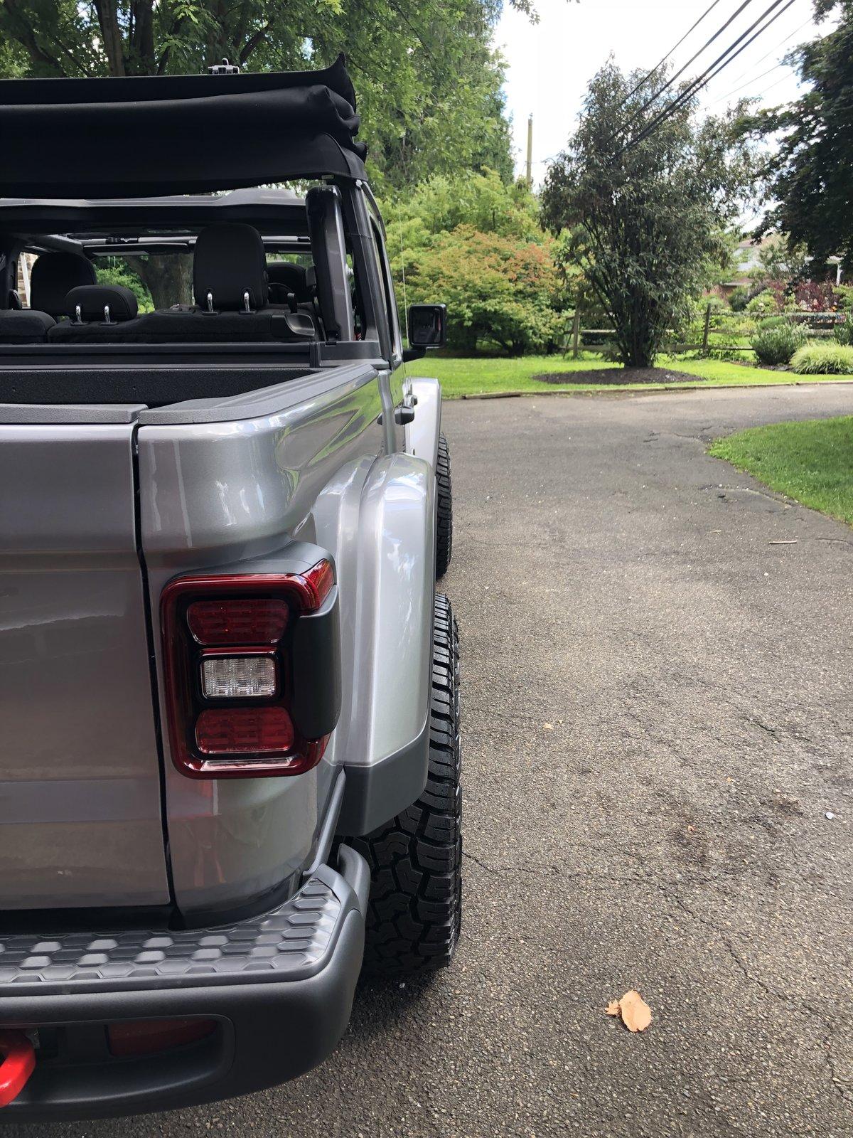 Jeep Gladiator Yokohama Geolandar X-AT UajskLJHTFKXagTP8mUJ6w