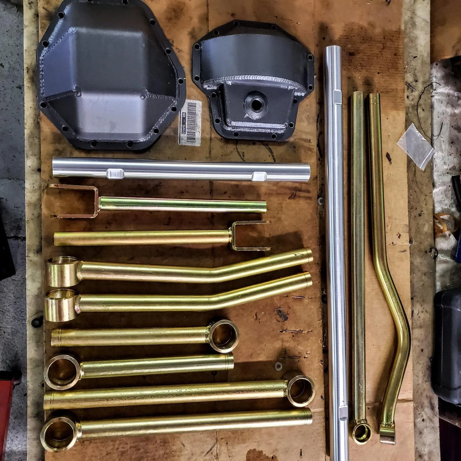 Jeep Gladiator Our Fusion axles finally arrived! 20191227_135401~2_resized