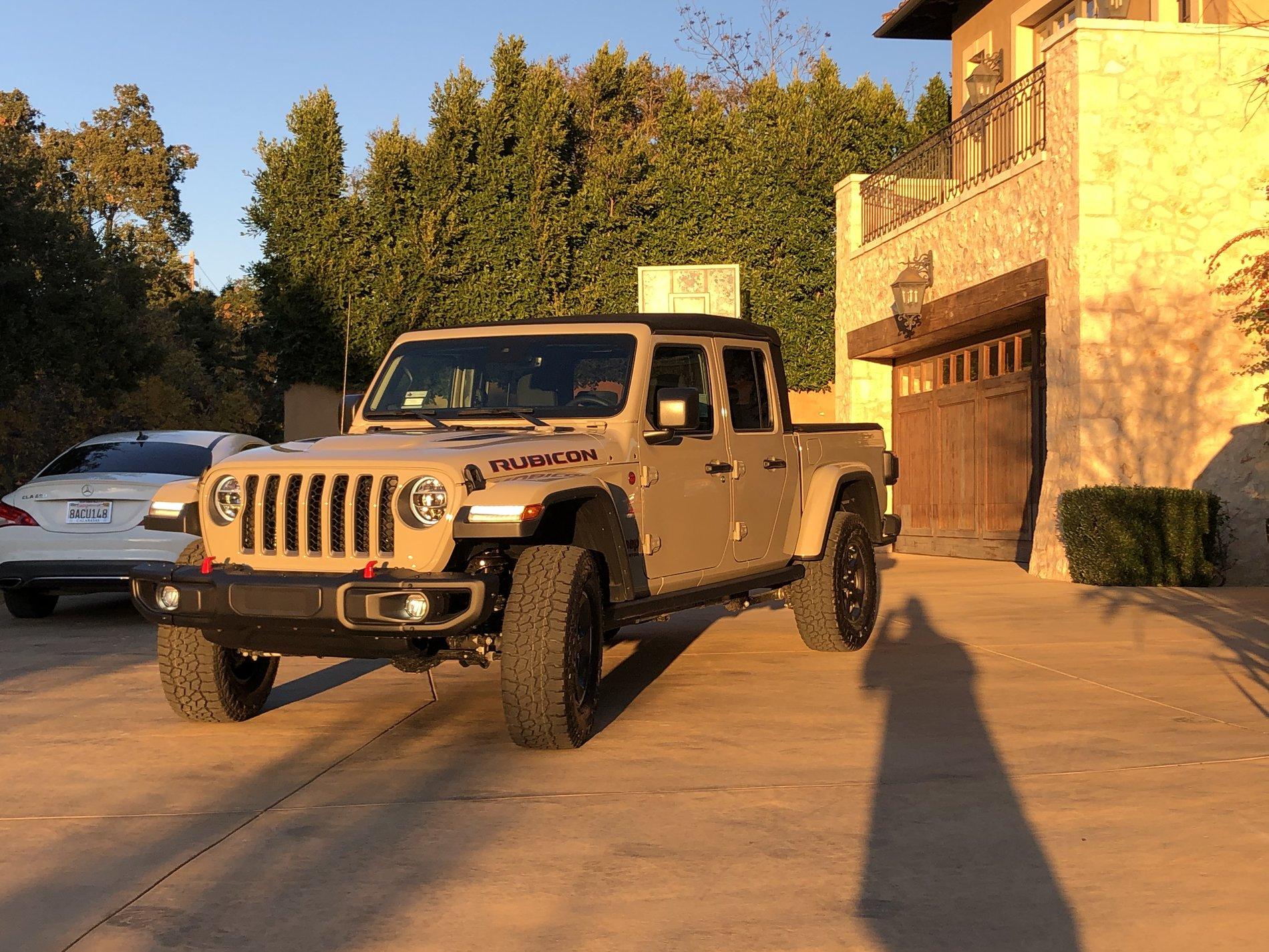 Jeep Gladiator GOBI Gladiator JT Club 775EF942-028C-4BD6-94D7-D943F93F4E29