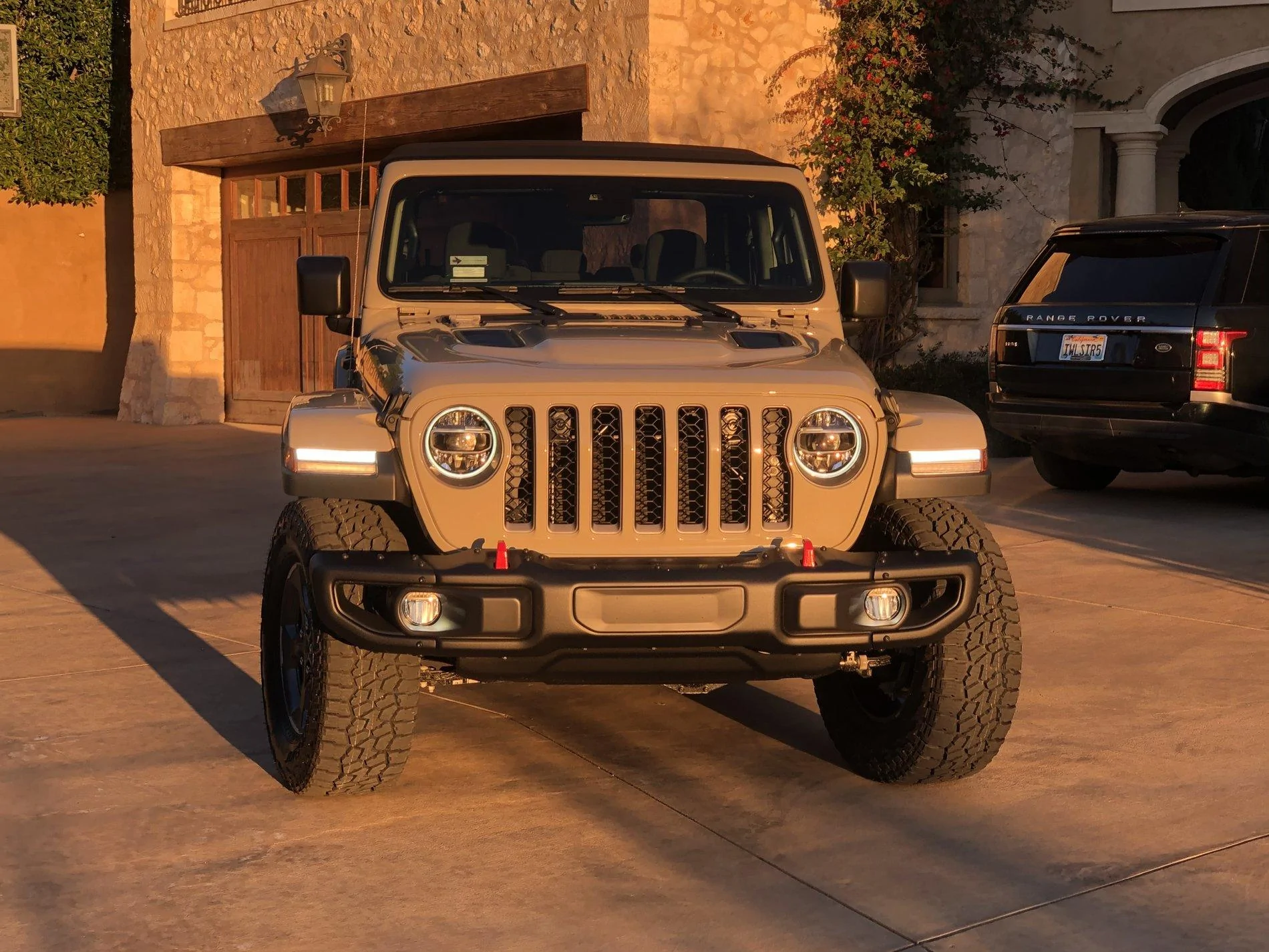Jeep Gladiator GOBI Gladiator JT Club AD65A5A2-CE5B-4B1A-BD31-AD59B0E12F3C