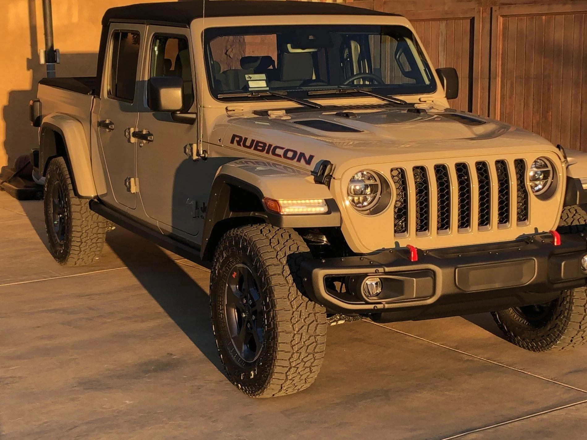 Jeep Gladiator GOBI Gladiator JT Club F7D842DD-CF29-48EB-8CC9-6DCC12FAECE1