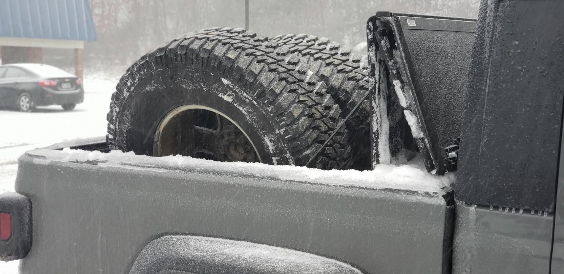 Jeep Gladiator Invictus Off Road Build dImpUx2o_bah3s-8LSeBTqKHDu68Ooe4BoONNJNVL6-M9juBYwnyFgf8kw90HcFUUQFaoZCrFRsNY1kG9E=w1920-h935-no