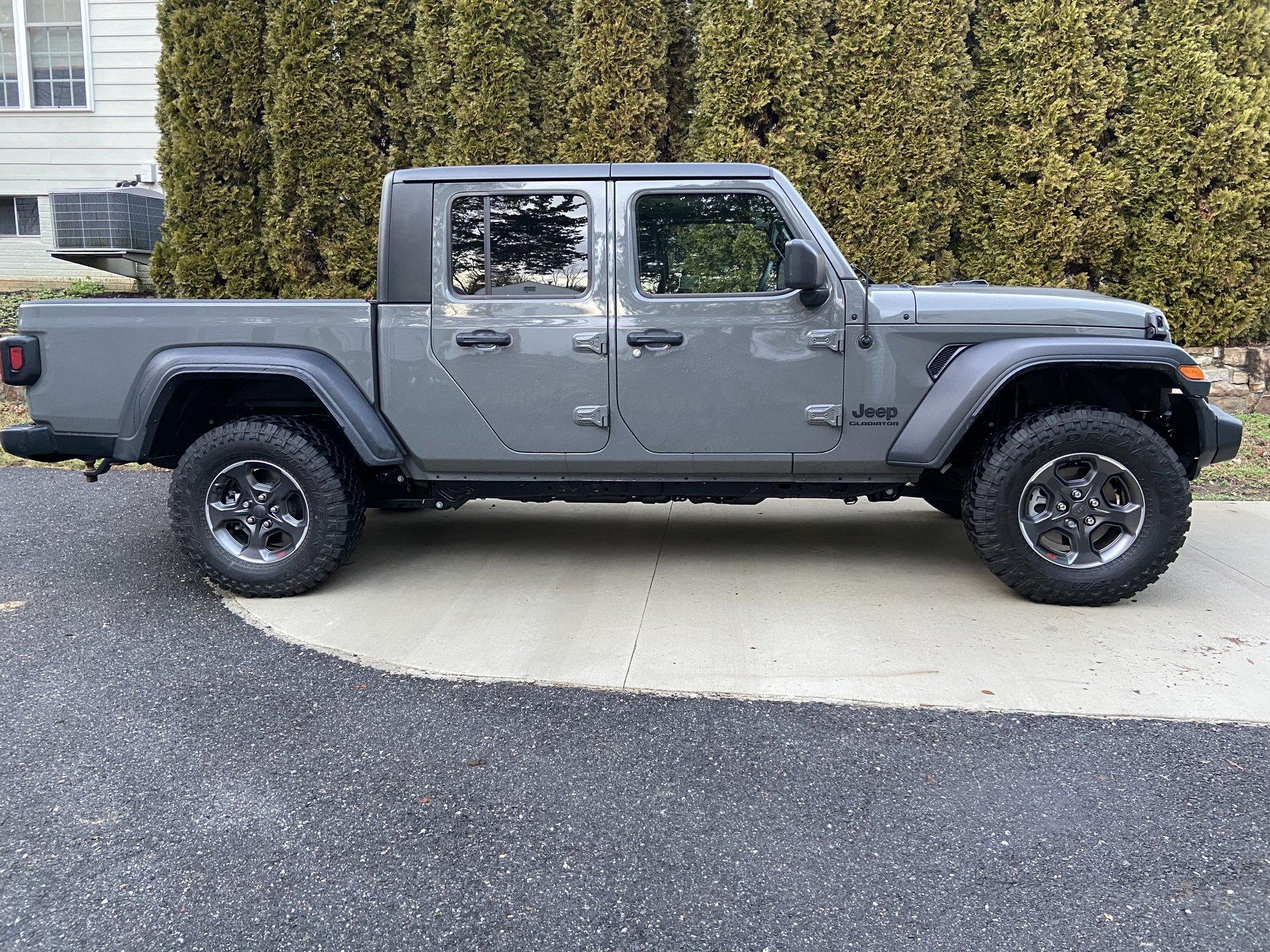 Jeep Gladiator Front level on Overland IMG_0697.JPG