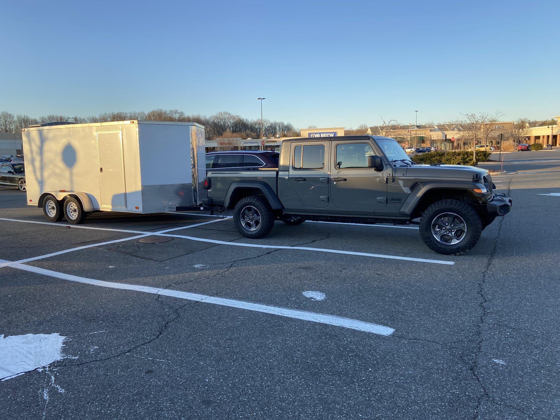 Jeep Gladiator Front level on Overland IMG_8197.JPG