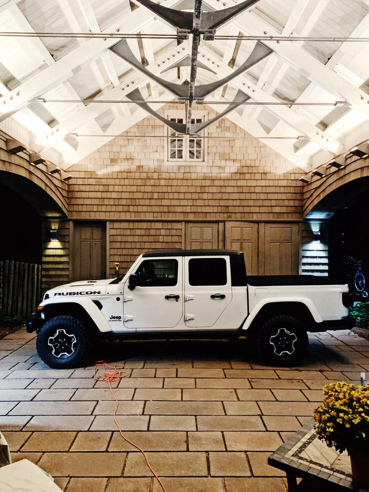 Jeep Gladiator BRIGHT WHITE Gladiator JT Club 3a9hS2Y