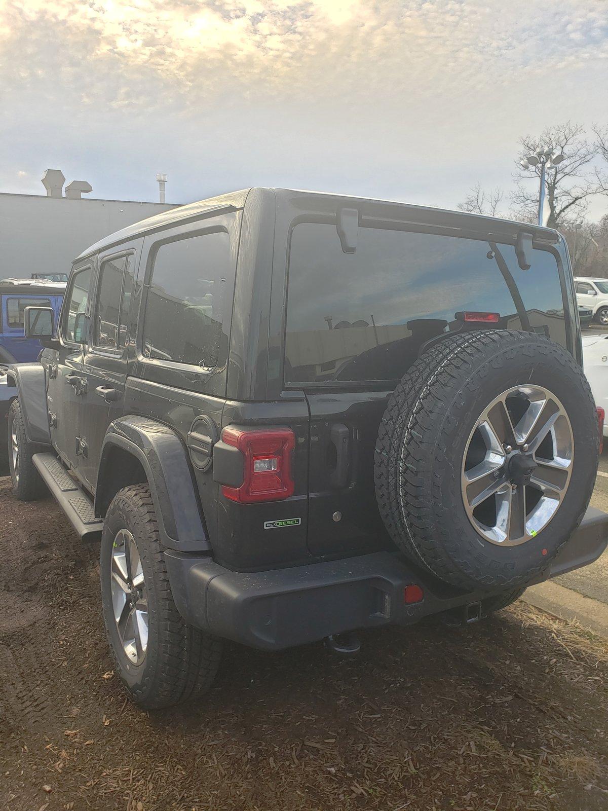 Jeep Gladiator 3.0D is $4000 on the Wrangler 015E256C-A0BD-44BF-8F9D-6F78D6A6CEB6