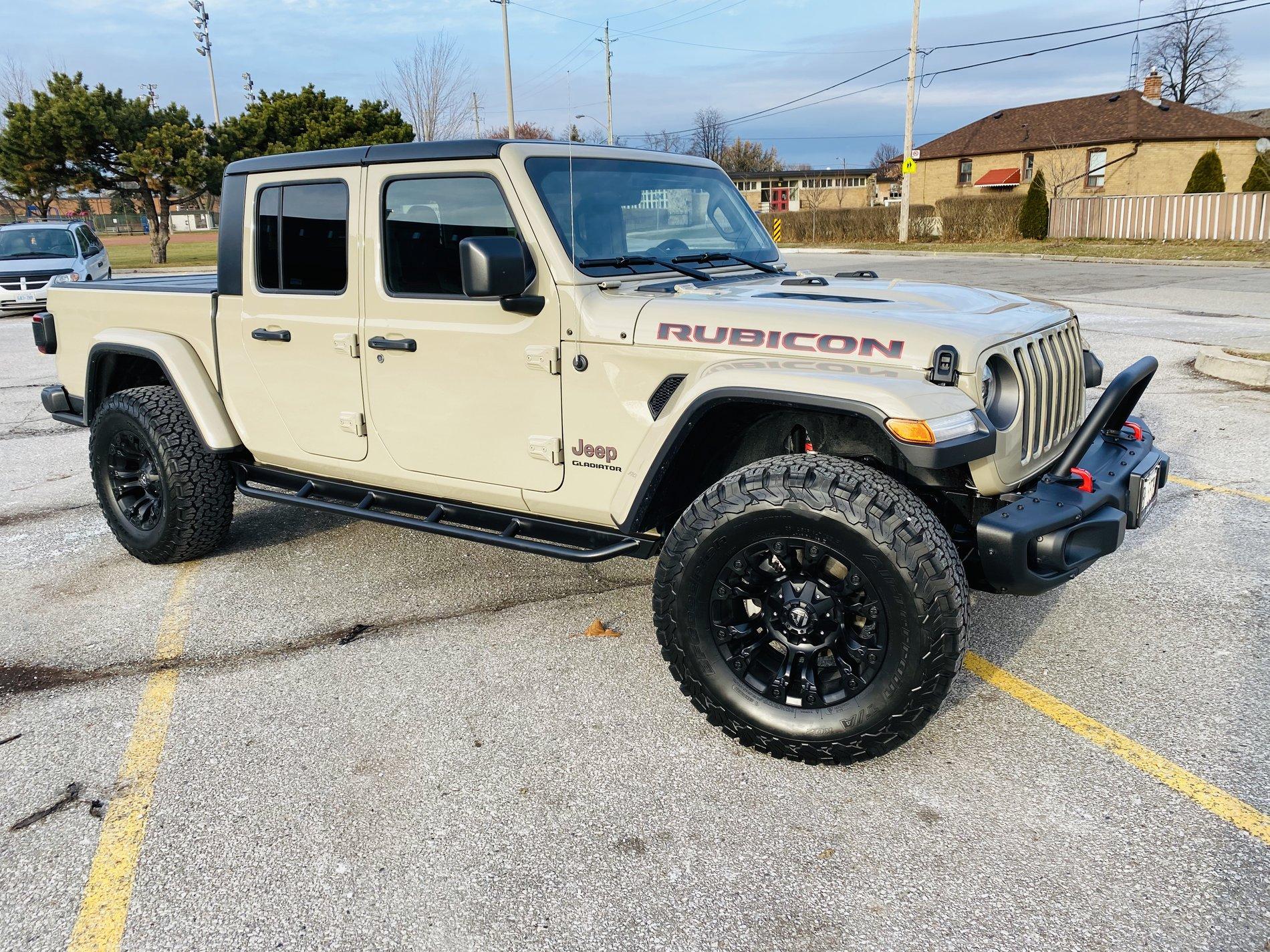 Jeep Gladiator Where are my future Gobis 2EC626E4-7BA4-4A27-A129-CD6A2EDFC16A