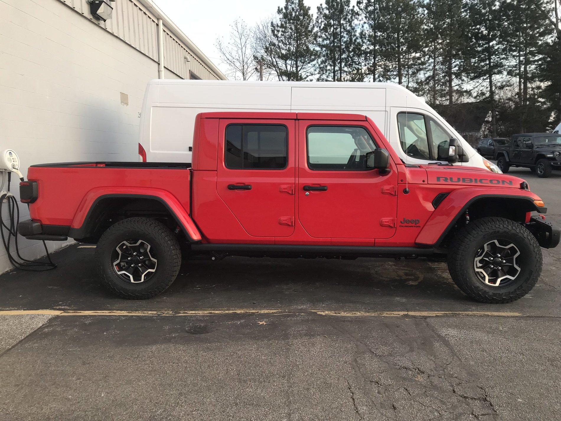 Jeep Gladiator Took Delivery of Your JT? Sign in Here! 800E2024-3EC4-454C-85ED-9C848D61171C