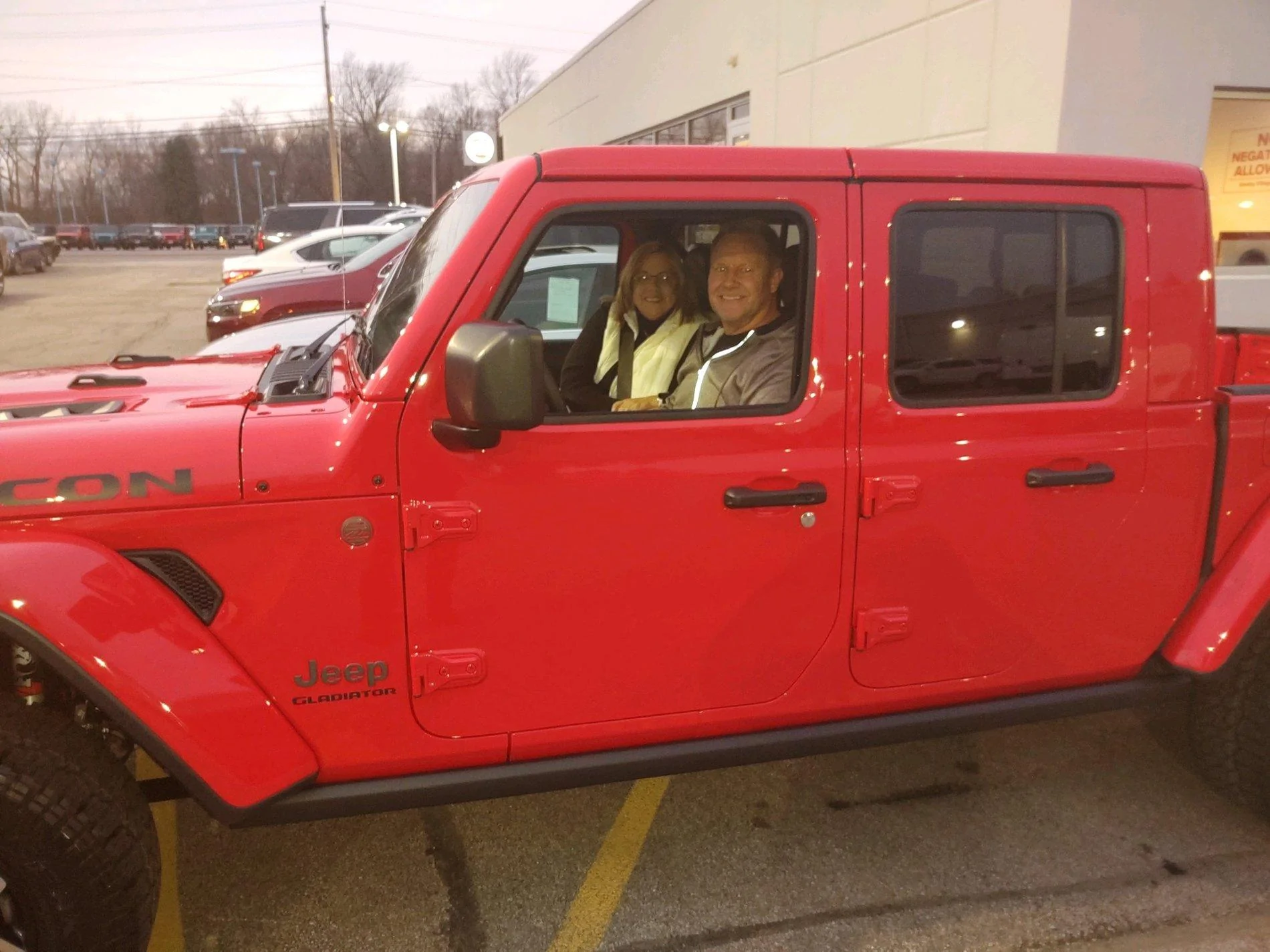 Jeep Gladiator Took Delivery of Your JT? Sign in Here! 7B840375-EB76-44D7-A765-35FAAE54950E