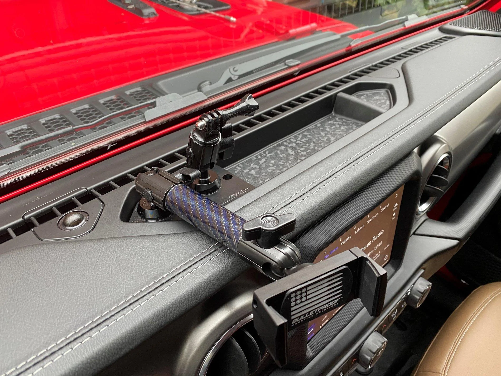 Jeep Gladiator Phone Solutions Phone Mount