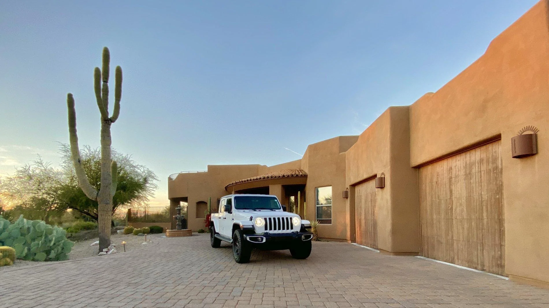 Jeep Gladiator BRIGHT WHITE Gladiator JT Club 529EF442-498B-4694-9F4F-53DCA7EAABE8