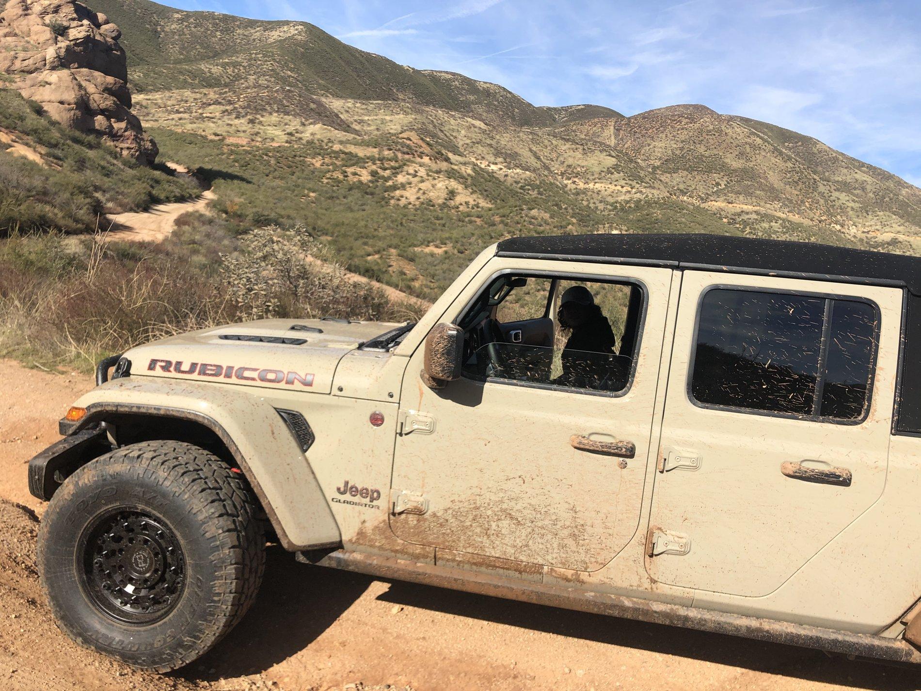 Jeep Gladiator GOBI Gladiator JT Club 136EBD65-E280-4AE8-B021-E65853462277