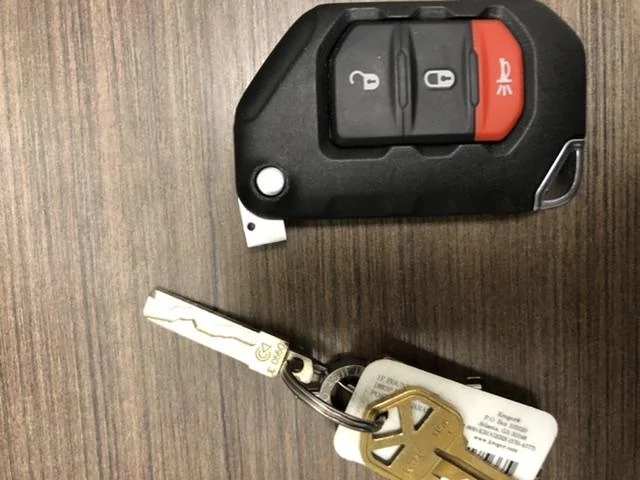 Jeep Gladiator Valet Security 5BA156D4-7D7E-4312-B896-B8FA493C415F